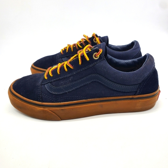 Vans Skate Shoe M 7 W 8.5 Off The Wall Sneakers Gum Sole Navy Blue - Picture 1 of 8